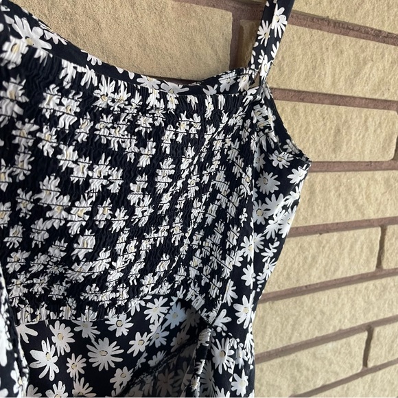 Daisy black romper - Picture 3 of 10